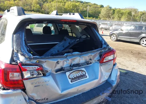 2018 Subaru Outback 2.5I Premium z USA, uszkodzony, nr VIN 4S4BSAFCXJ3395830